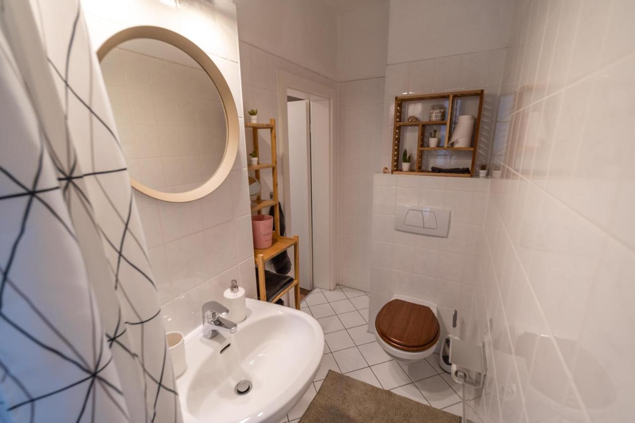 2 Bedroom 65Qm - Kitchen - Central - Netflix Magdeburg Eksteriør billede